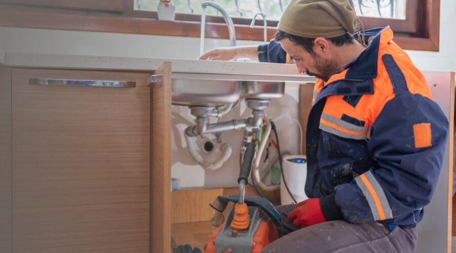 Local tankless water heater installation in Kinmundy, IL
